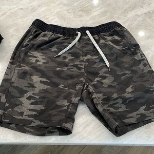 Vuori men’s shorts. Black camo with polkadot elastic waistband. Drawstring.